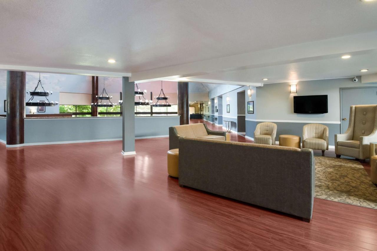 Surestay Plus Hotel By Best Western Reno Airport Zewnętrze zdjęcie